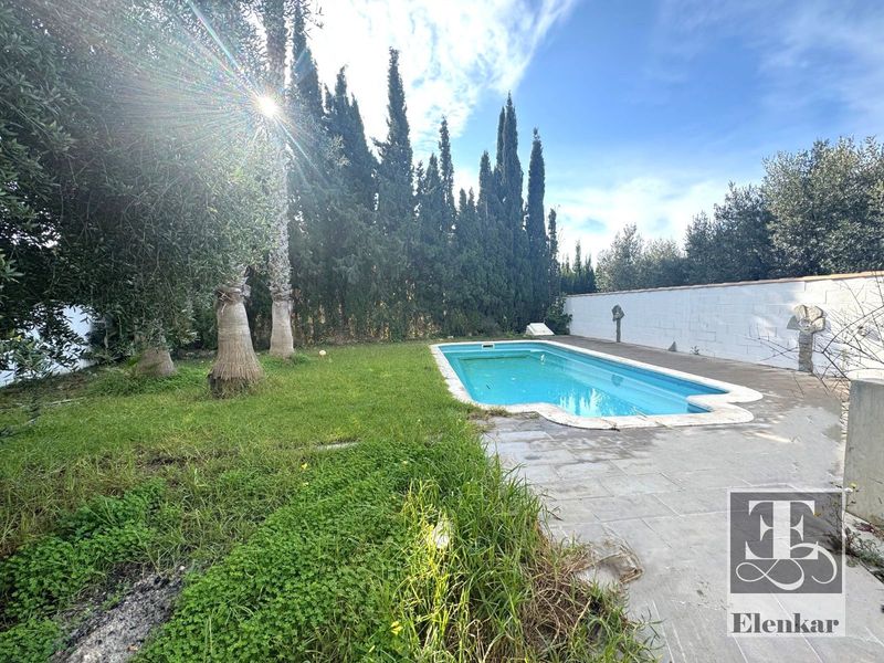 Chalet Independiente en venta Roda De Bara, Tarragona. Ref: 1243. Elenkar