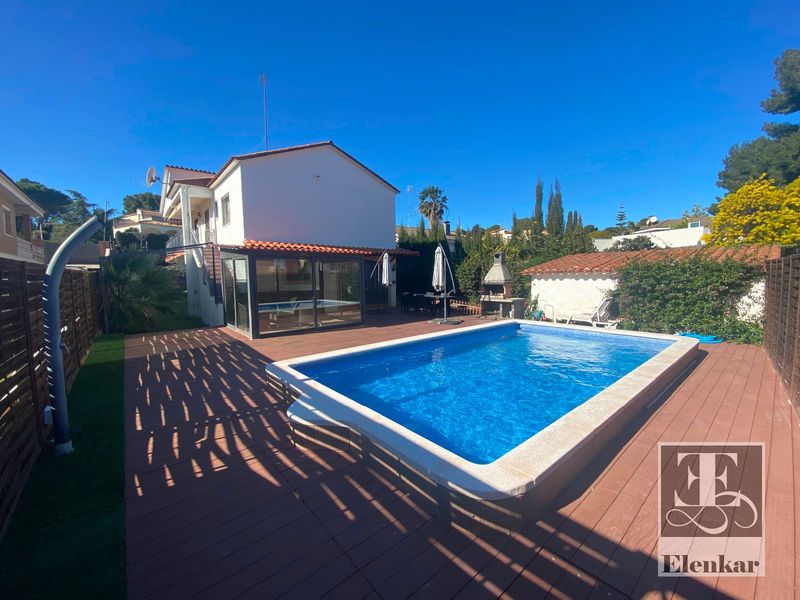 Chalet Independiente en venta Cunit, Tarragona. Ref: 1336. Elenkar