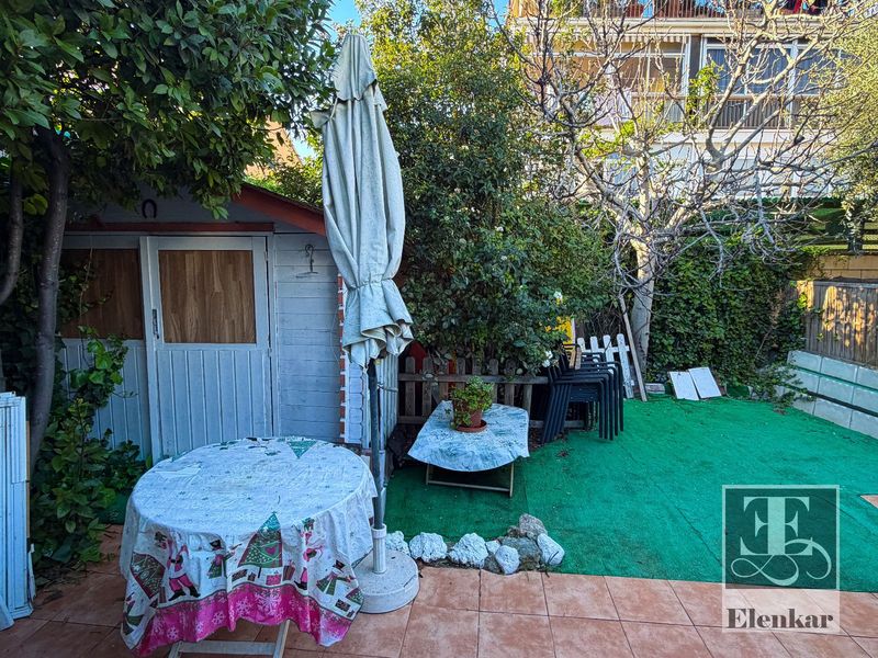 Adosado en esquina en venta Calafell, Tarragona. Ref: 1382. Elenkar