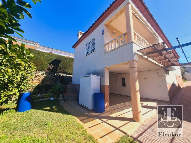 Chalet Independiente en venta Segur De Calafell, Tarragona. Ref: 1451. Elenkar