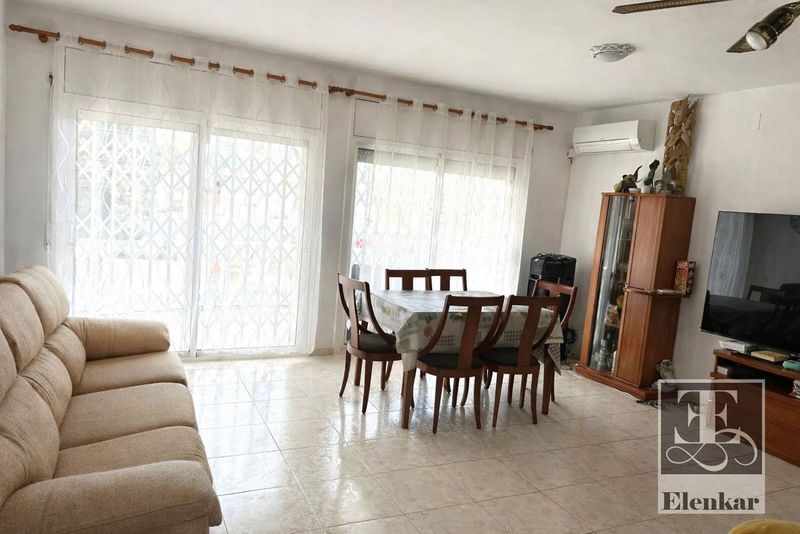 Угловой таунхаус на продажу Segur De Calafell, Tarragona. Ref: 1463. Elenkar
