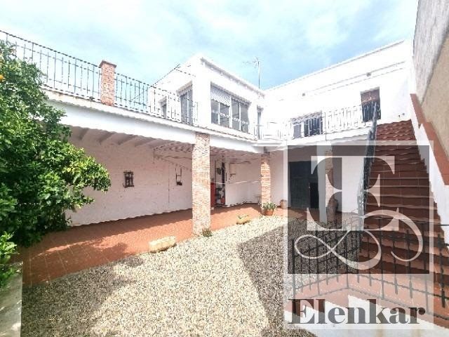 Chalet Independiente en venta Salomo, Tarragona. Ref: 1512. Elenkar
