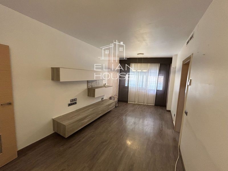 Piso en alquiler Sant Boi de Llobregat, Barcelona. Ref: 1038. Elian House S.L.