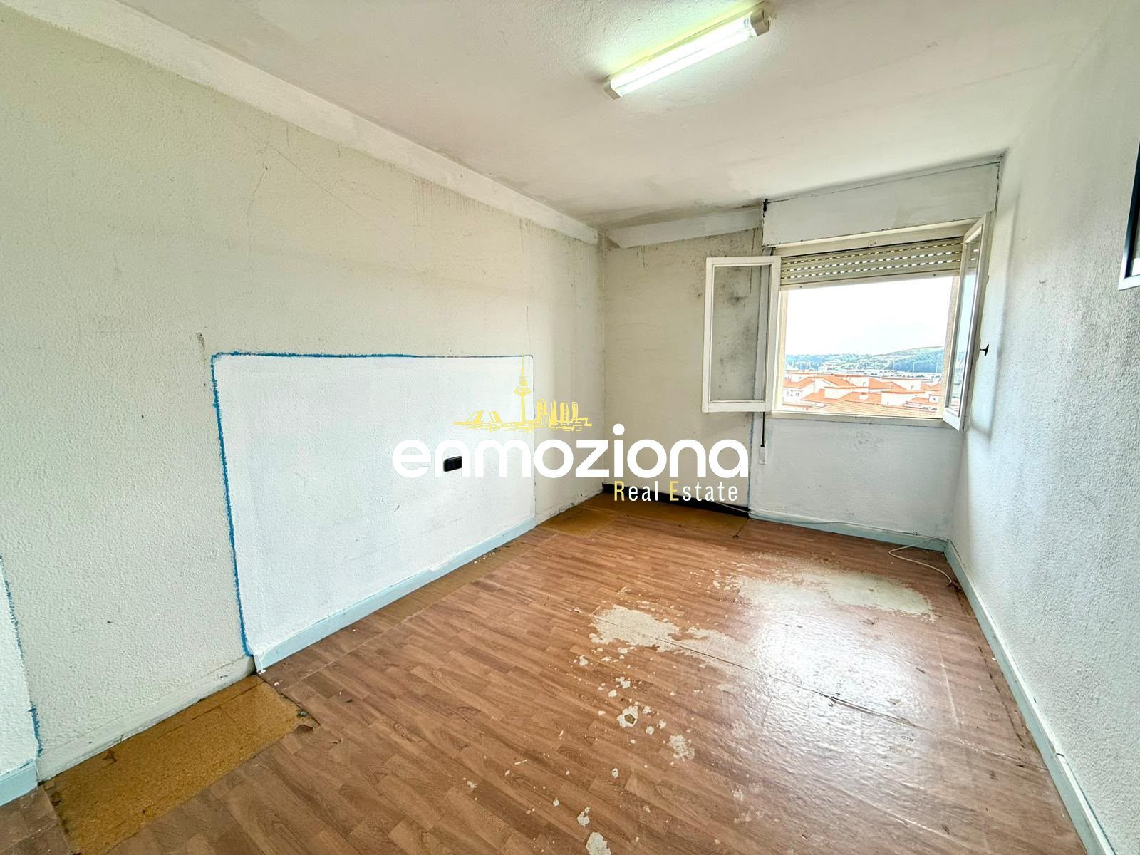 Flat for sale in Avilés, Asturias (Centro)