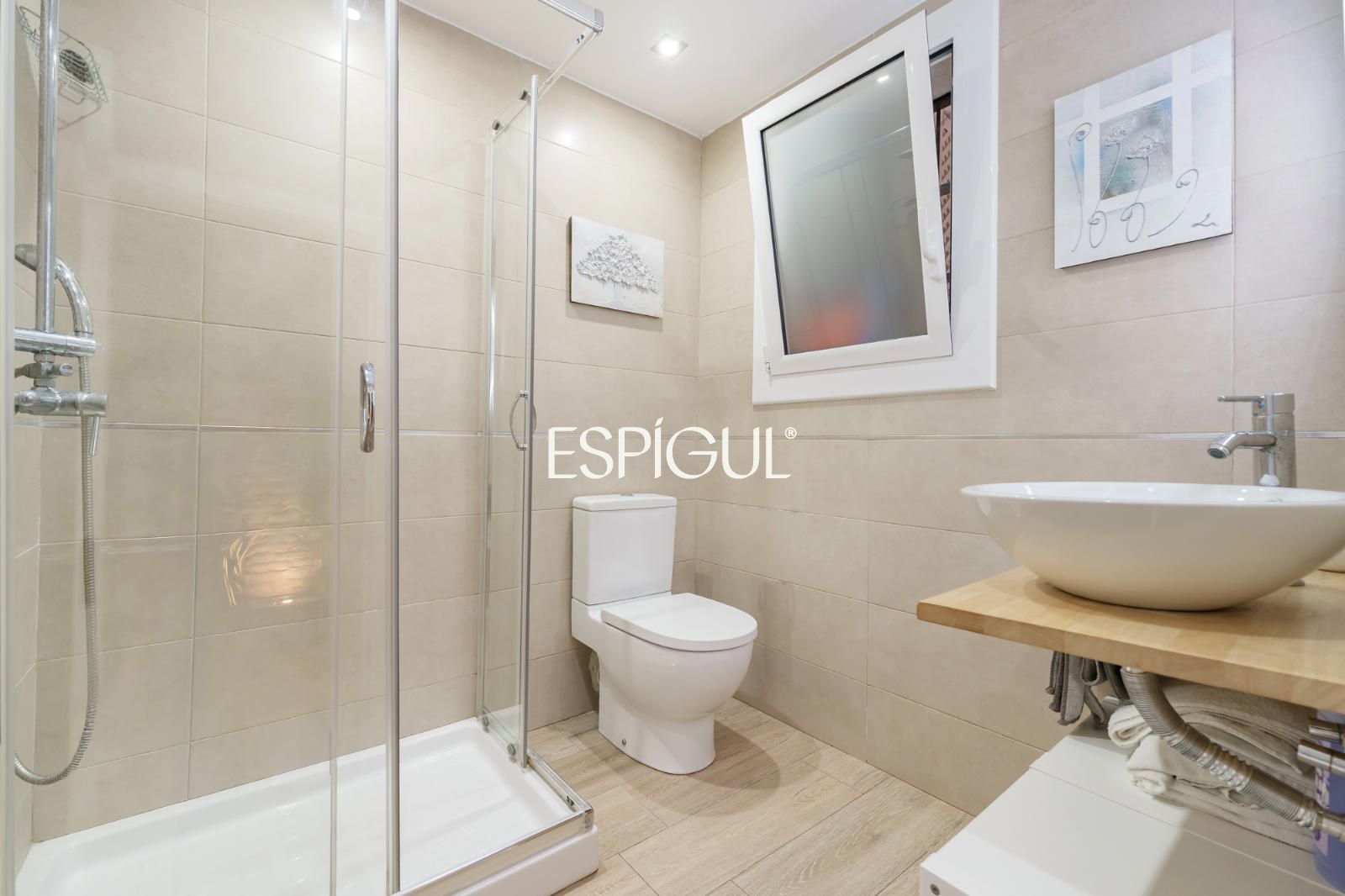 Piso en venta en Ciutat Vella, Barcelona 10/50
