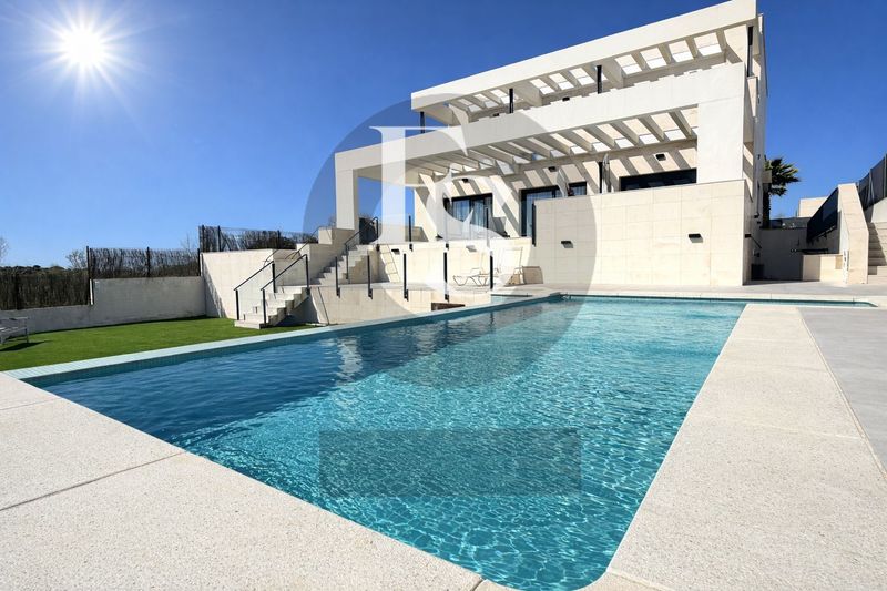 Maison en vente Majadahonda, Madrid. Ref: 1300. Esther & Sara Inmobiliaria