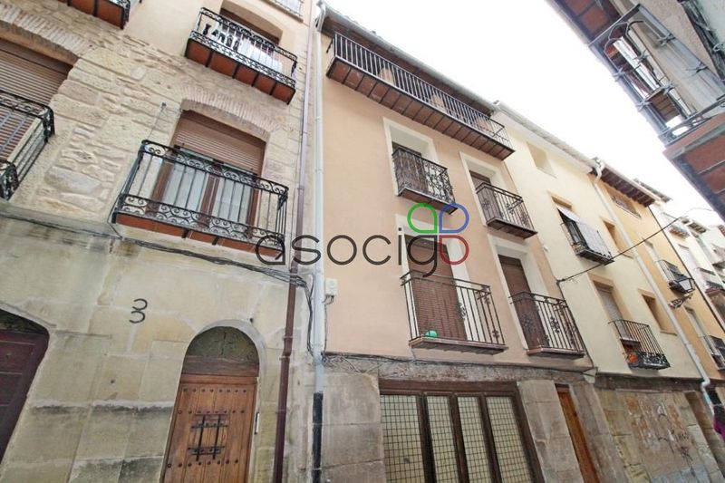 Casa en venta Molina De Aragon, Guadalajara. Ref: 2181. ESTILO INMOBILIARIA