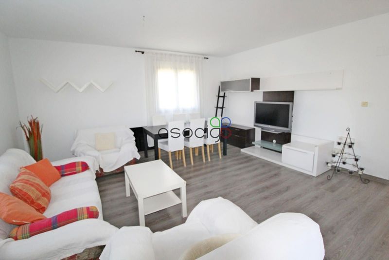 Chalet Independiente en venta Yebes, Guadalajara. Ref: 3664. ESTILO INMOBILIARIA