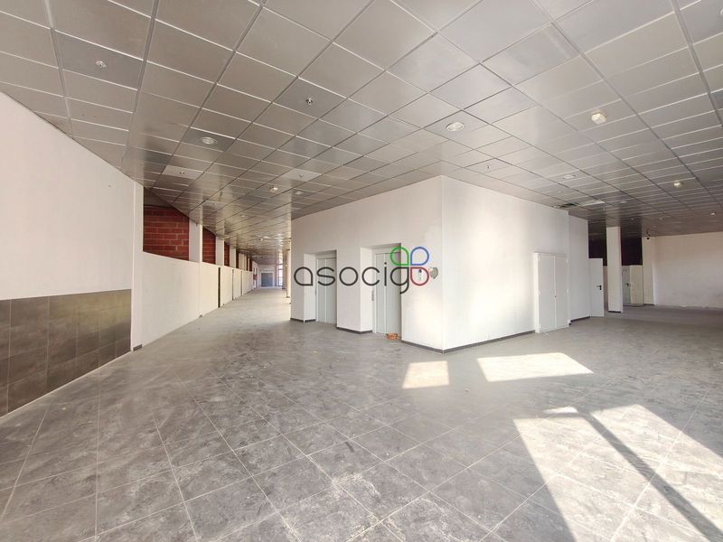 Local Comercial en venta Cabanillas del Campo, Guadalajara. Ref: 3711. ESTILO INMOBILIARIA