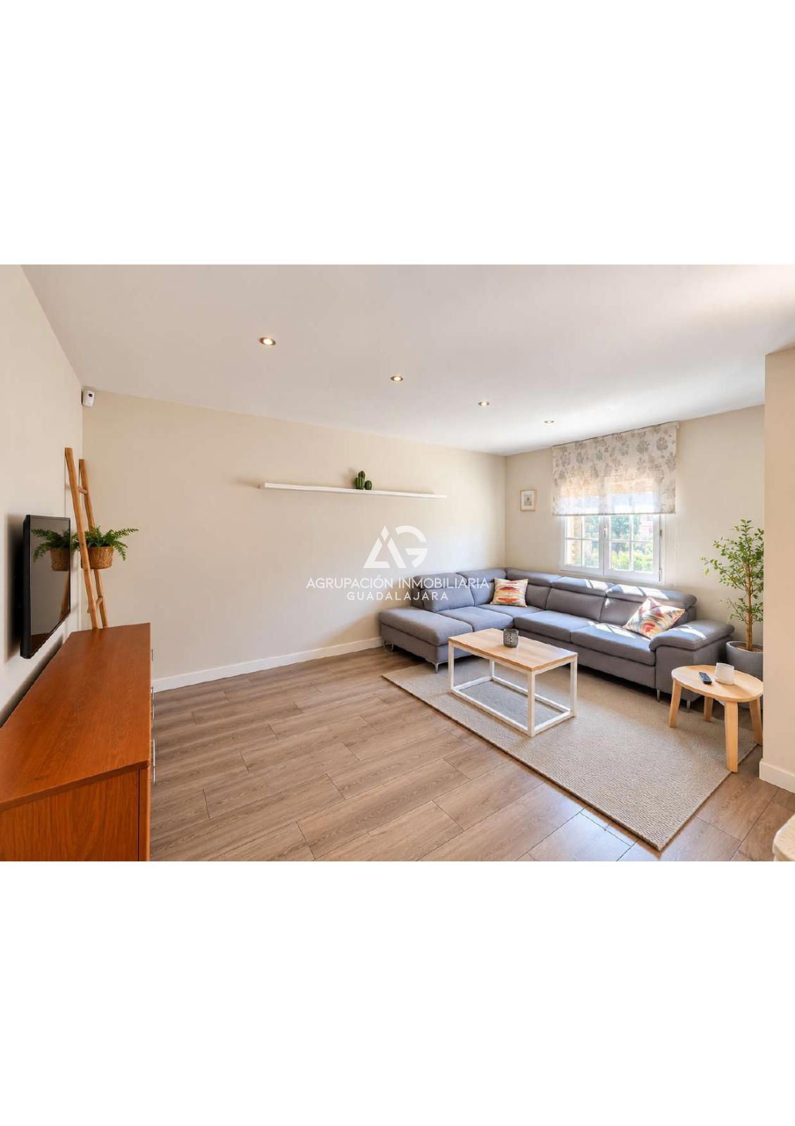 Salón - Adosado en venta en Guadalajara (Adoratrices)