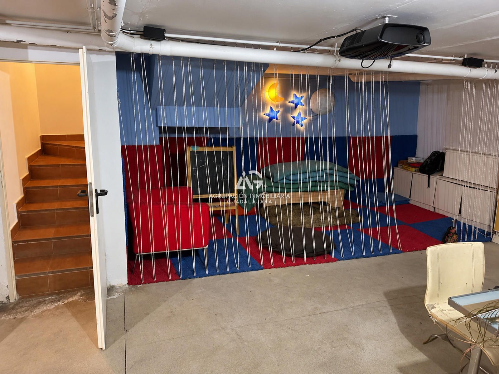 Sala Juegos - Adosado en venta en Yunquera De Henares, Guadalajara