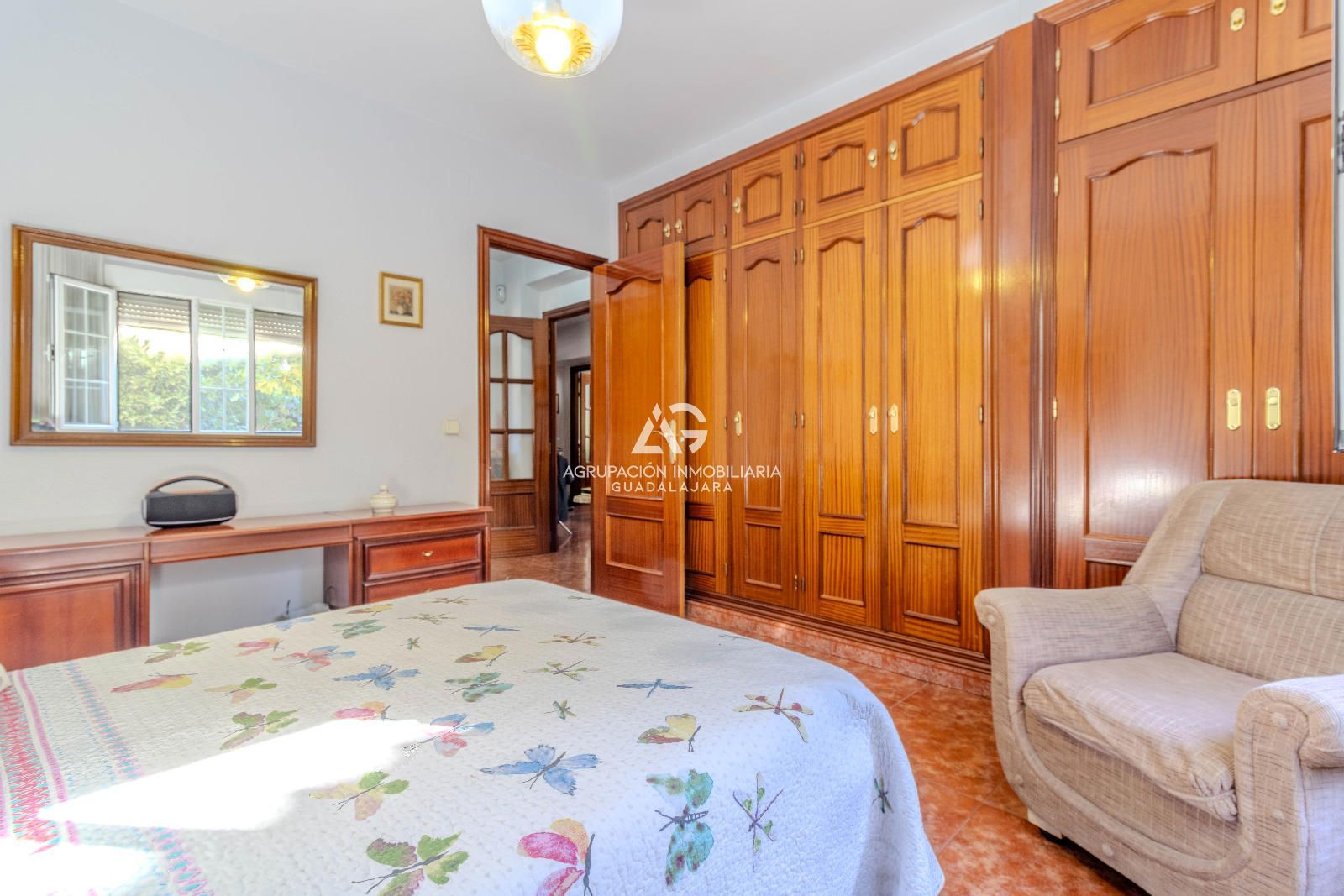 Dormitorio - AMPLIO CHALET INDEPENDIENTE EN CHILOECHES.