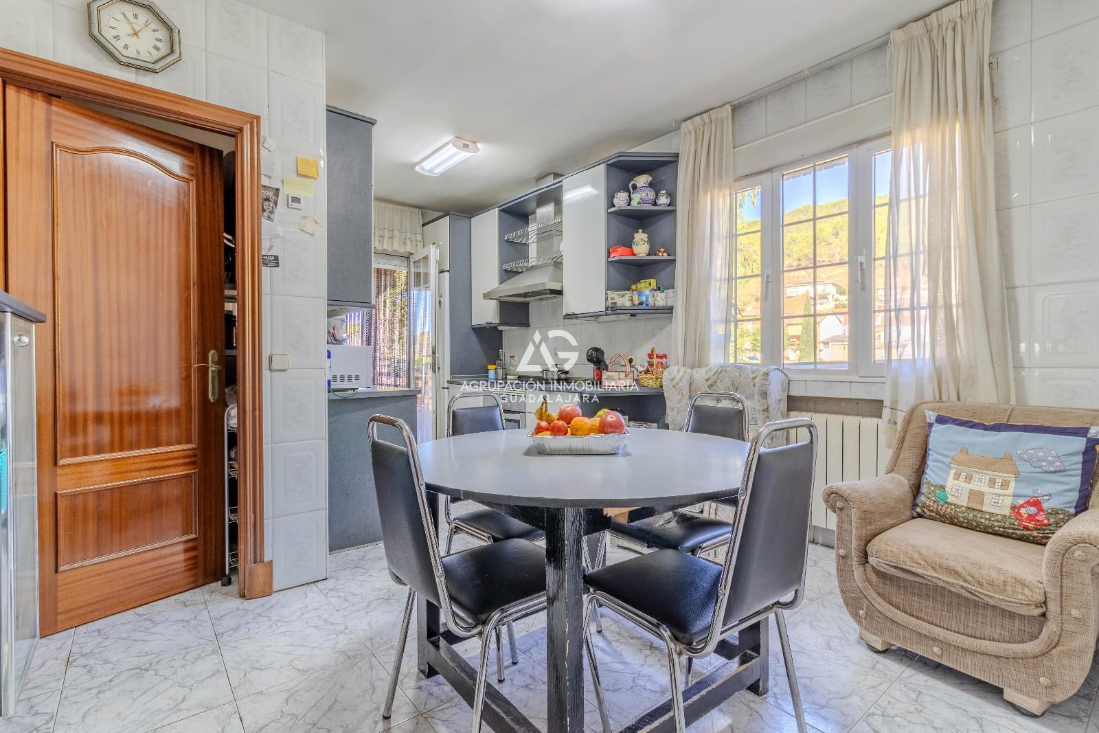 Cocina - AMPLIO CHALET INDEPENDIENTE EN CHILOECHES.