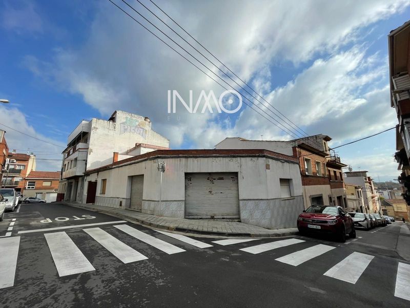 Casa en venta Rubí, Barcelona. Ref: 1553. InmoEuropeas