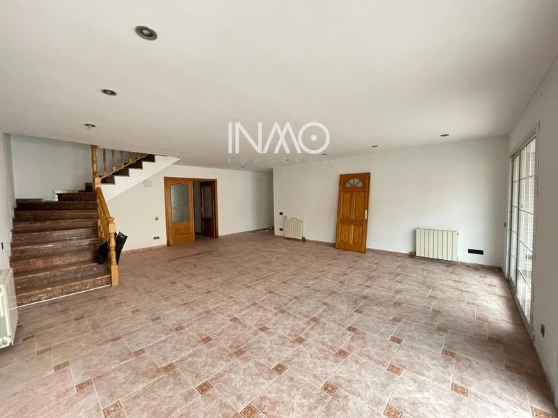 Adossat en venda Rubí, Barcelona. Ref: 1569. InmoEuropeas