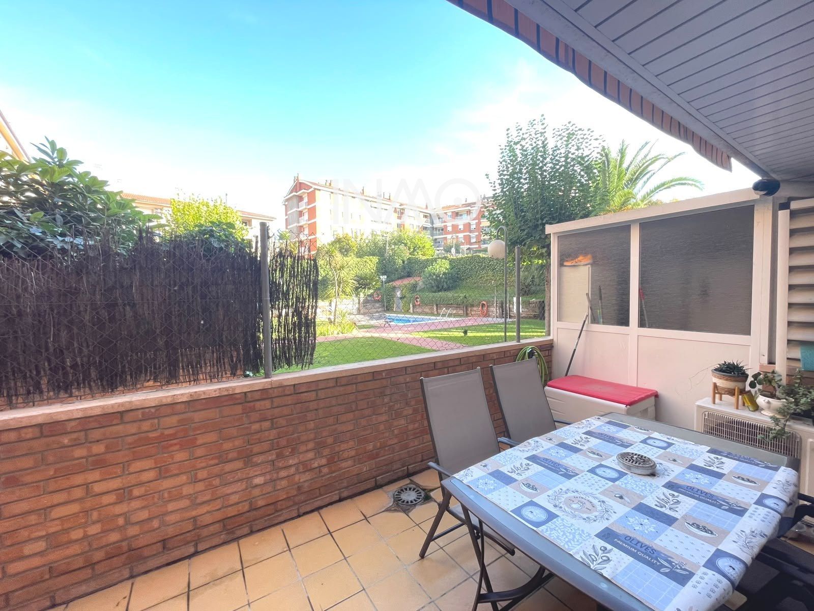 ¡Terraza, piscina y parking! Tu nuevo hogar en Can Alzamora - Foto 4
