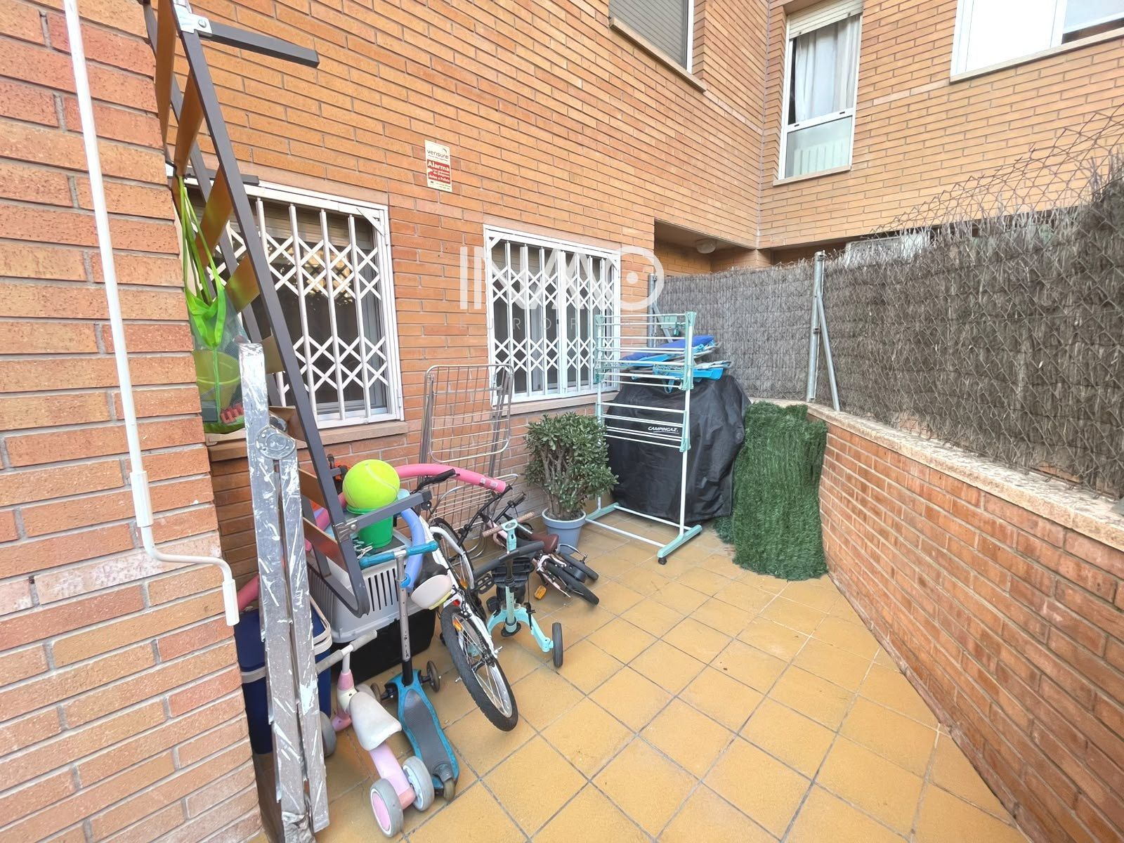 ¡Terraza, piscina y parking! Tu nuevo hogar en Can Alzamora - Foto 8