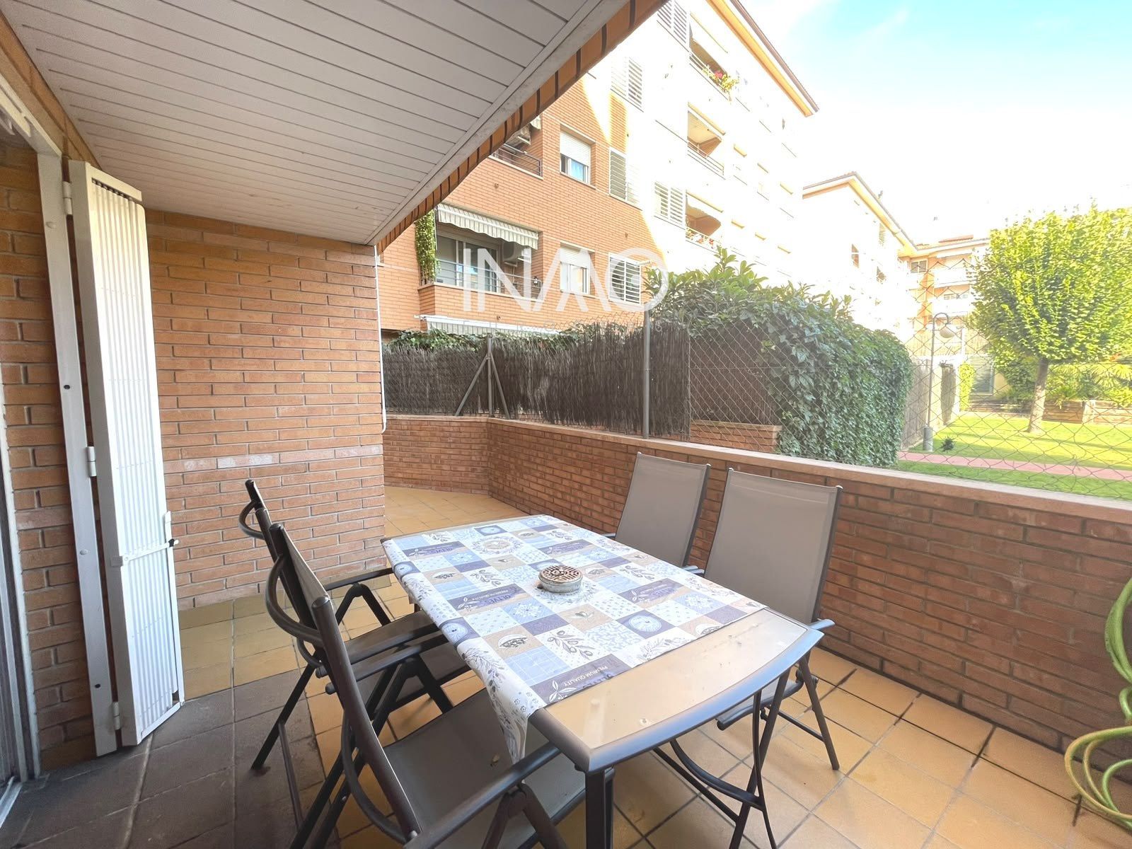 ¡Terraza, piscina y parking! Tu nuevo hogar en Can Alzamora - Foto 3