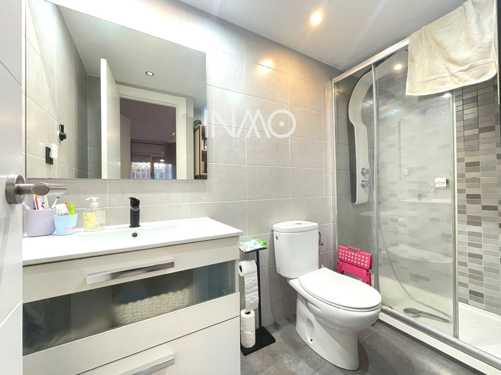 ¡Terraza, piscina y parking! Tu nuevo hogar en Can Alzamora - Foto 23