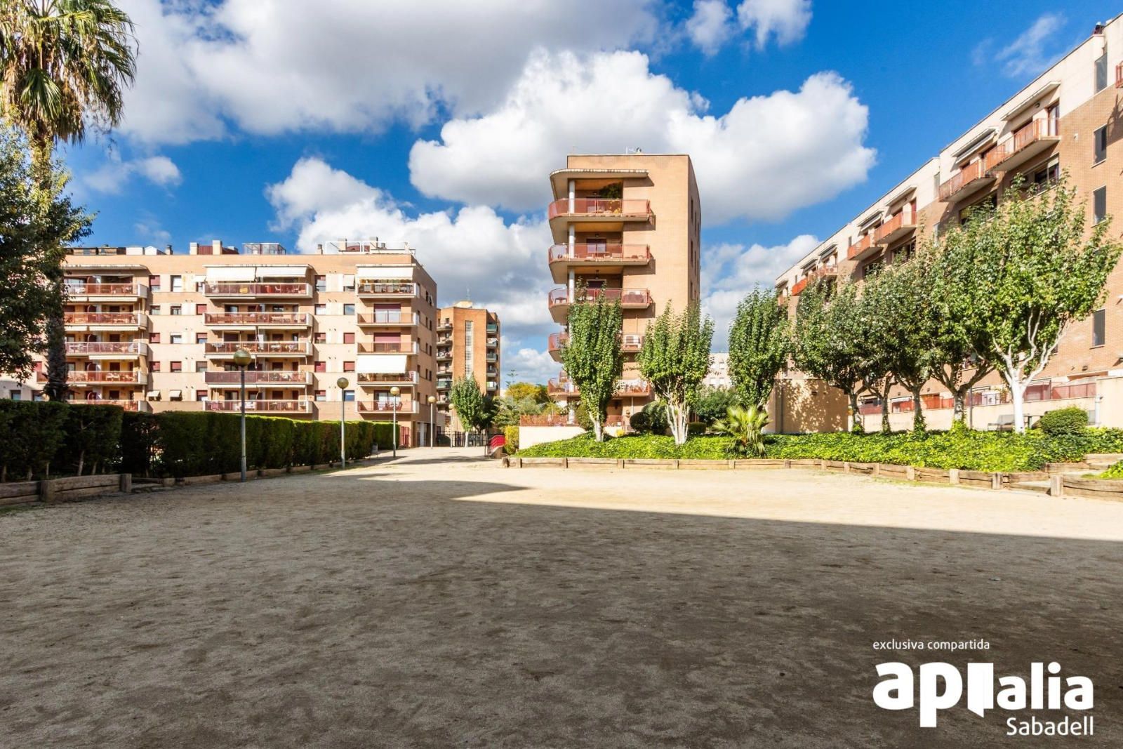 Flat for sale Sabadell, Barcelona. Ref: 3012. IGLOO exes CENTRE