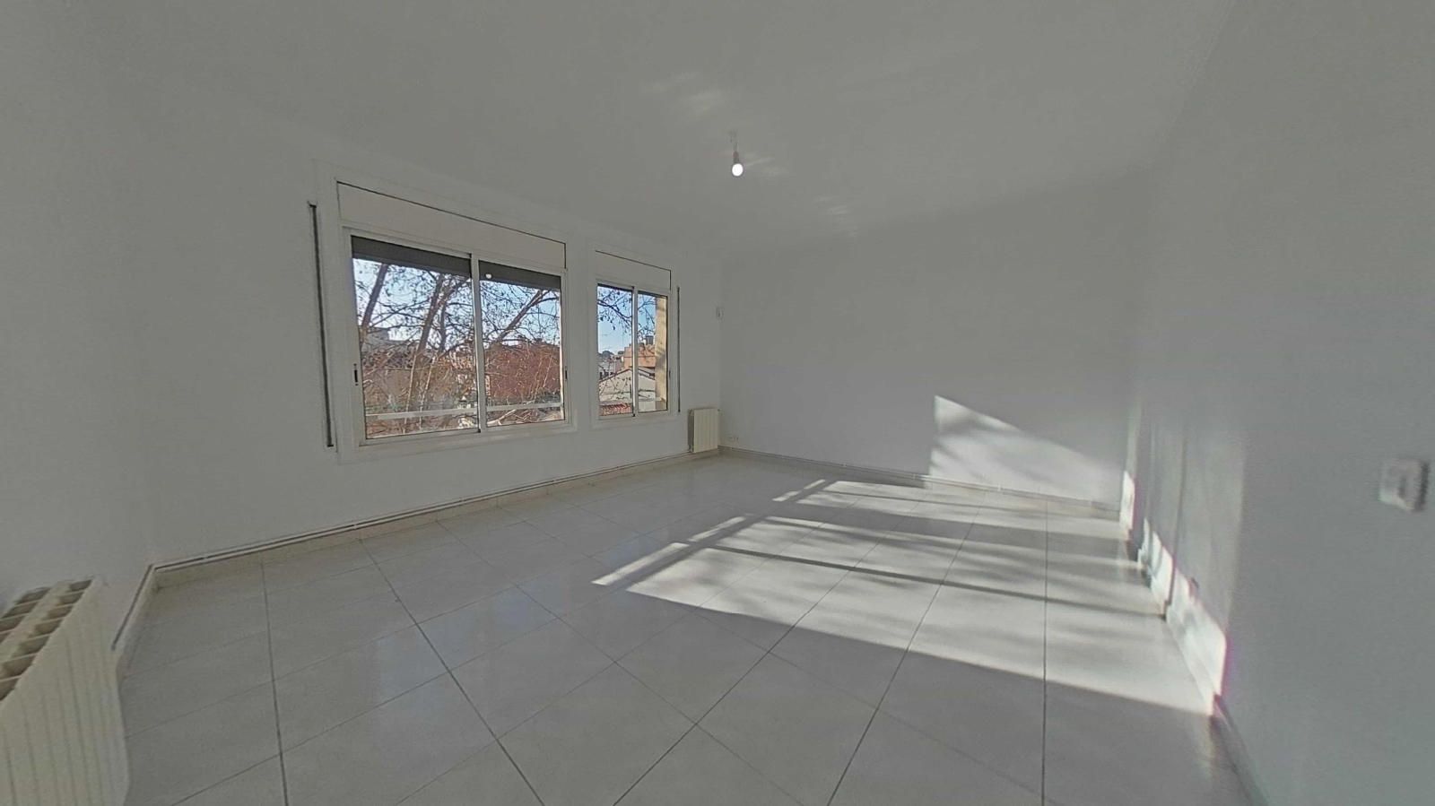 Pis en venda Sabadell, Barcelona. Ref: 3043. IGLOO by exes centre