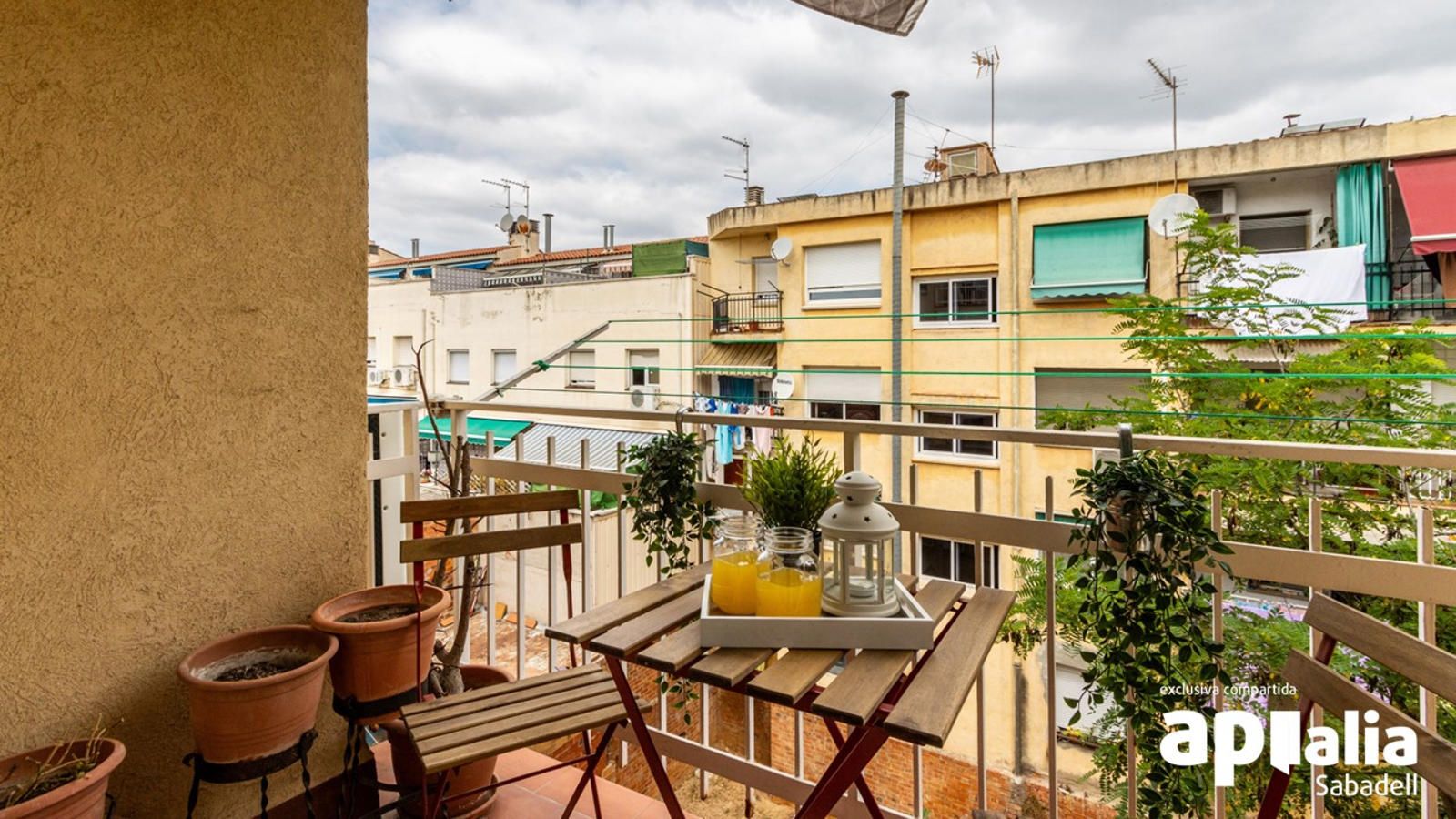 Piso en venta Sabadell, Barcelona. Ref: 3160. IGLOO by exes centre