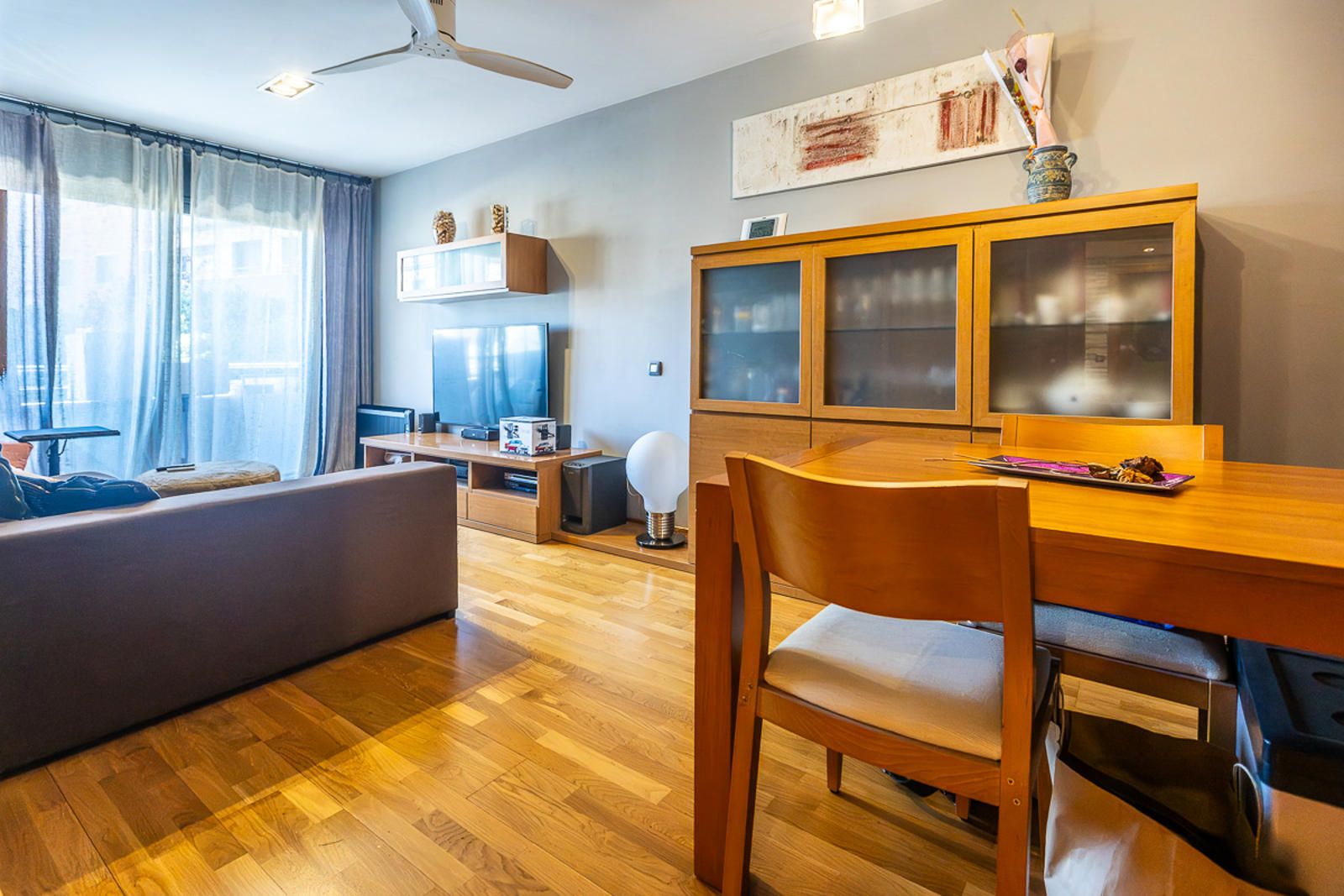 ¡PISO EN EIXAMPLE DE 3 HABITACIONES, GRAN PARKING DOBLE Y TRASTERO! - Foto 9