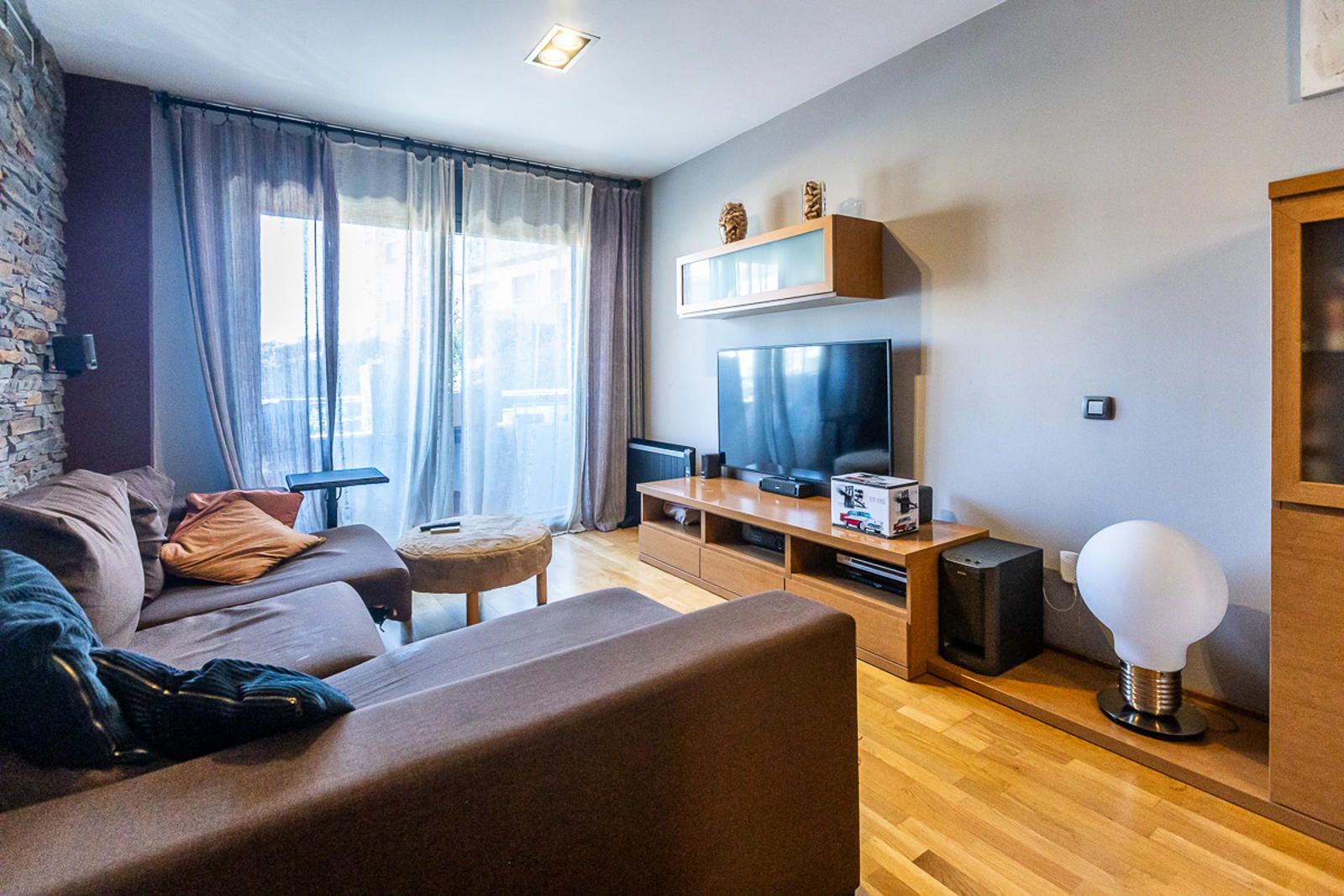 ¡PISO EN EIXAMPLE DE 3 HABITACIONES, GRAN PARKING DOBLE Y TRASTERO! - Foto 6