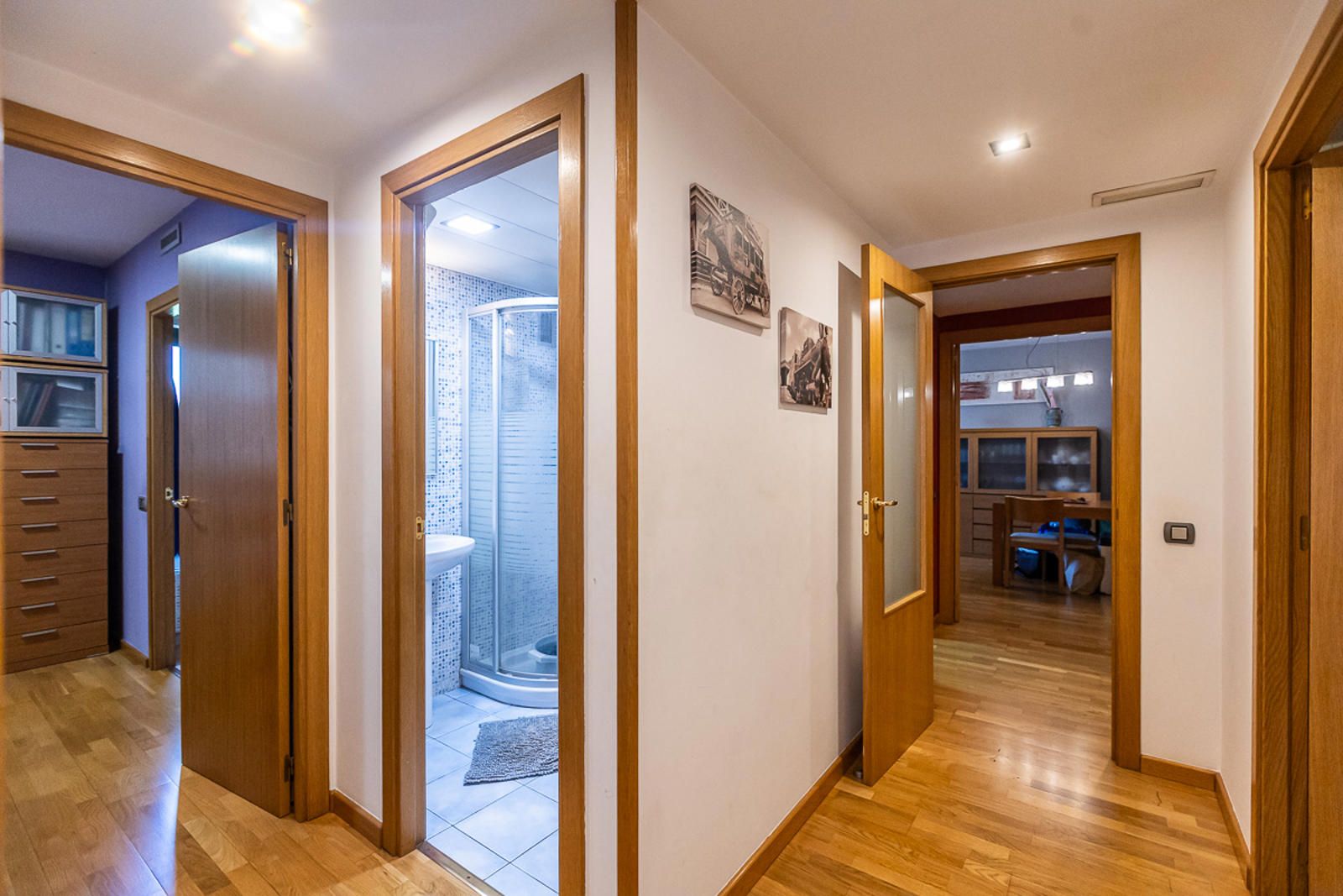 ¡PISO EN EIXAMPLE DE 3 HABITACIONES, GRAN PARKING DOBLE Y TRASTERO! - Foto 40