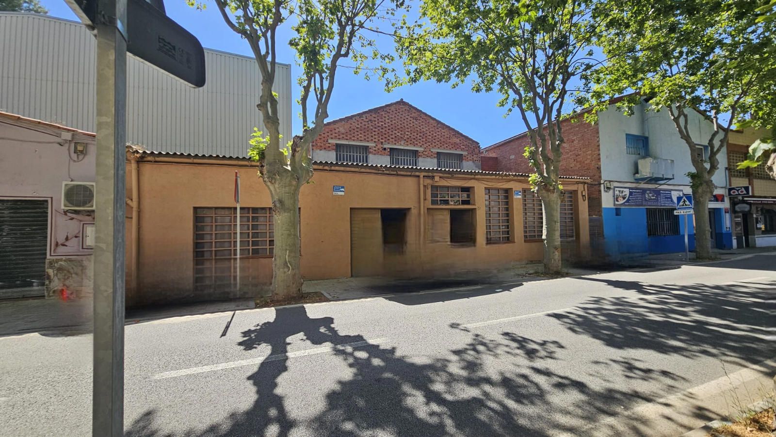 Industrial Warehouse for sale Sant Llorenç Savall, Barcelona. Ref: 3187. IGLOO by exes centre ( antes, abans expofinques exes sabadell centre )