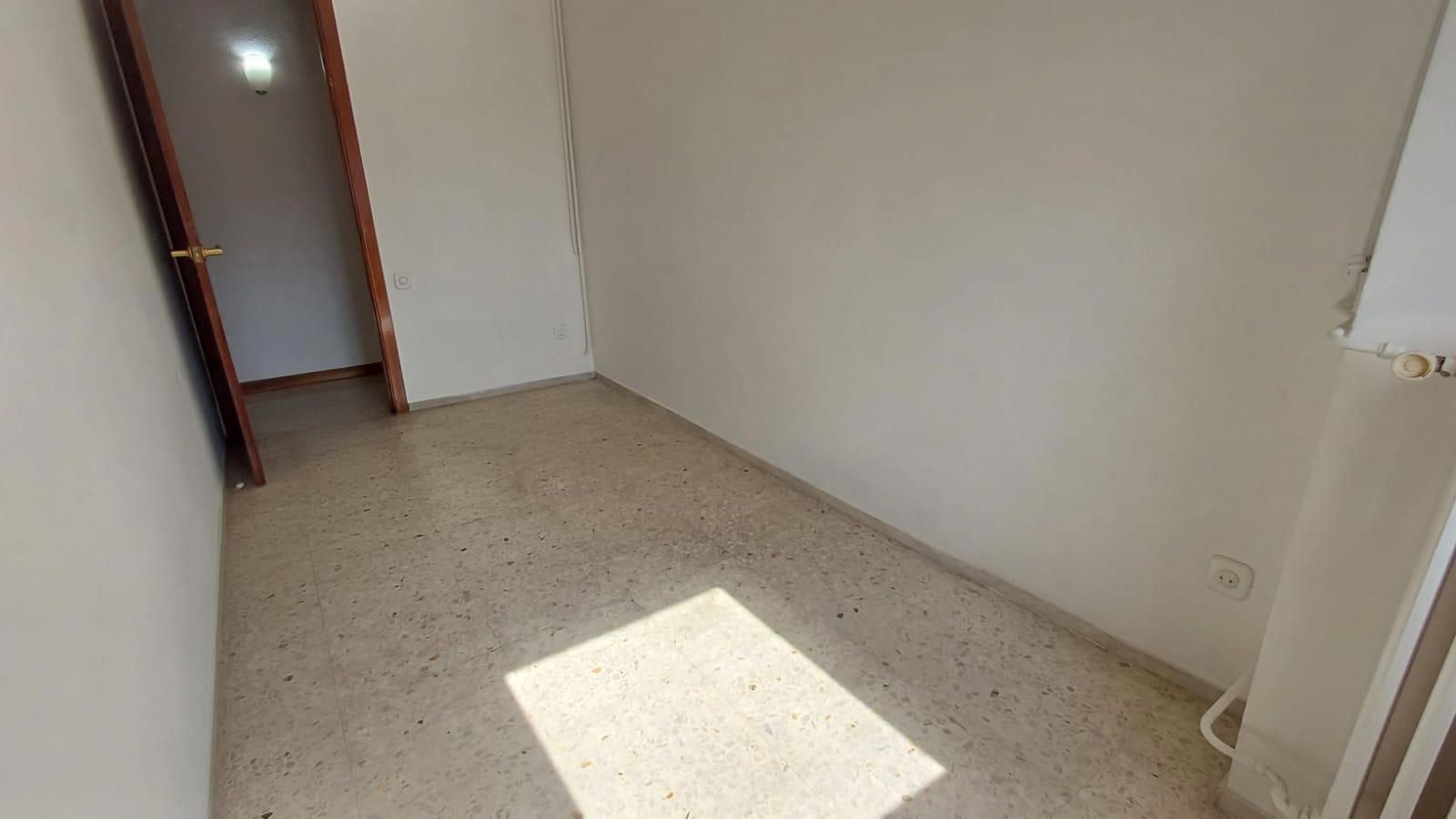 ¡ÁTICO DE 4 HABITACIONES EN PLENO CENTRO! ¡LUZ Y UBICACIÓN PRIVILEGIADA! - Foto 14