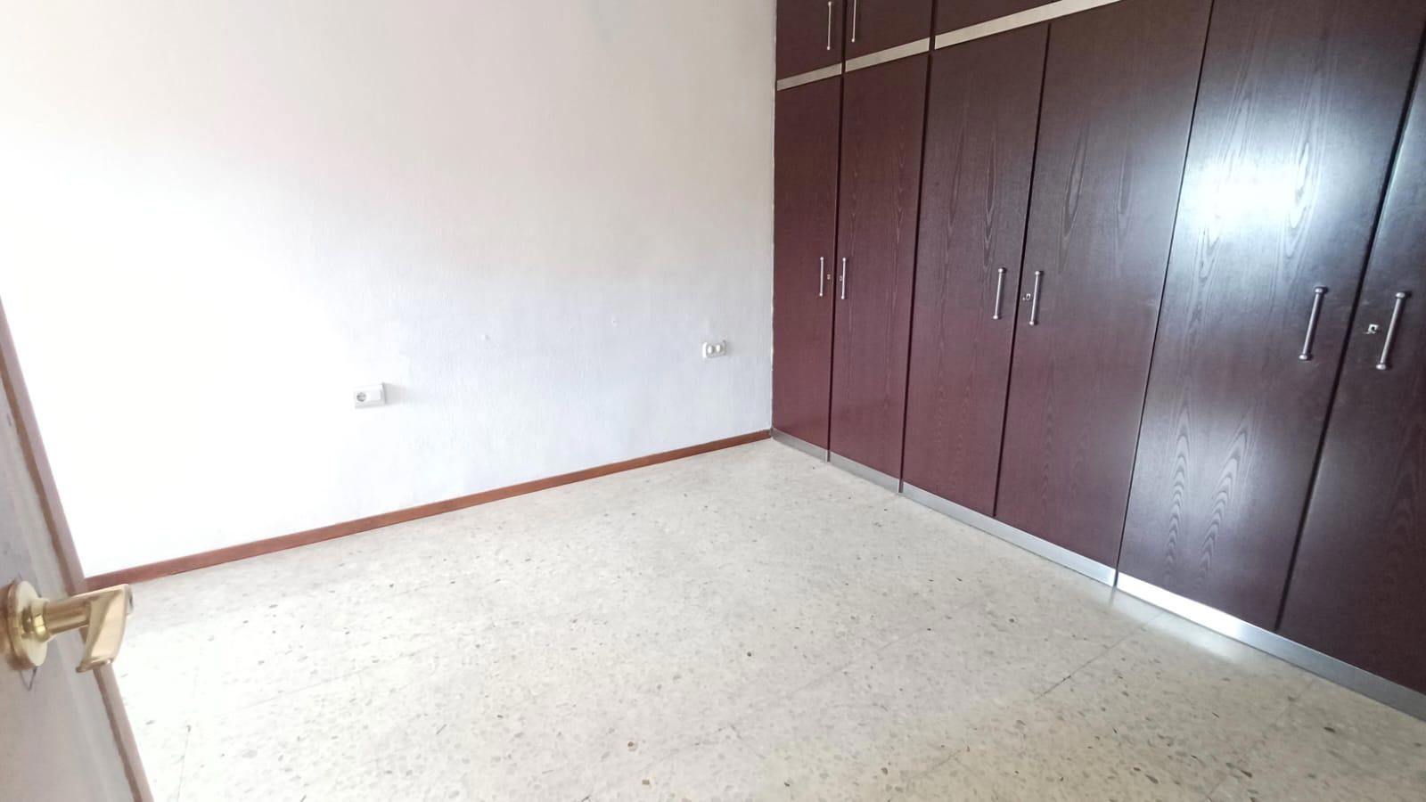 ¡ÁTICO DE 4 HABITACIONES EN PLENO CENTRO! ¡LUZ Y UBICACIÓN PRIVILEGIADA! - Foto 8