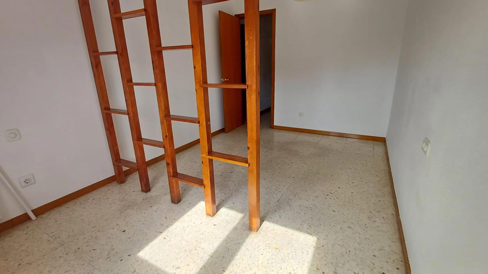 ¡ÁTICO DE 4 HABITACIONES EN PLENO CENTRO! ¡LUZ Y UBICACIÓN PRIVILEGIADA! - Foto 6