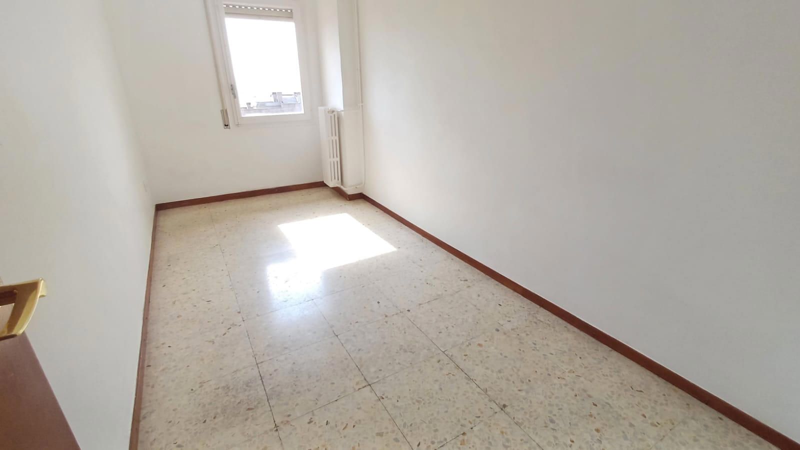 ¡ÁTICO DE 4 HABITACIONES EN PLENO CENTRO! ¡LUZ Y UBICACIÓN PRIVILEGIADA! - Foto 12