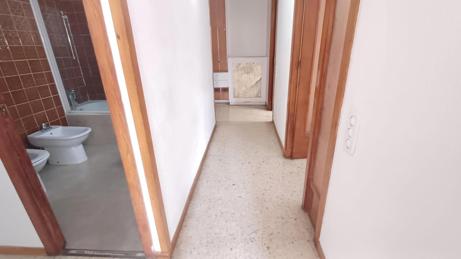 ¡ÁTICO DE 4 HABITACIONES EN PLENO CENTRO! ¡LUZ Y UBICACIÓN PRIVILEGIADA! - Foto 31