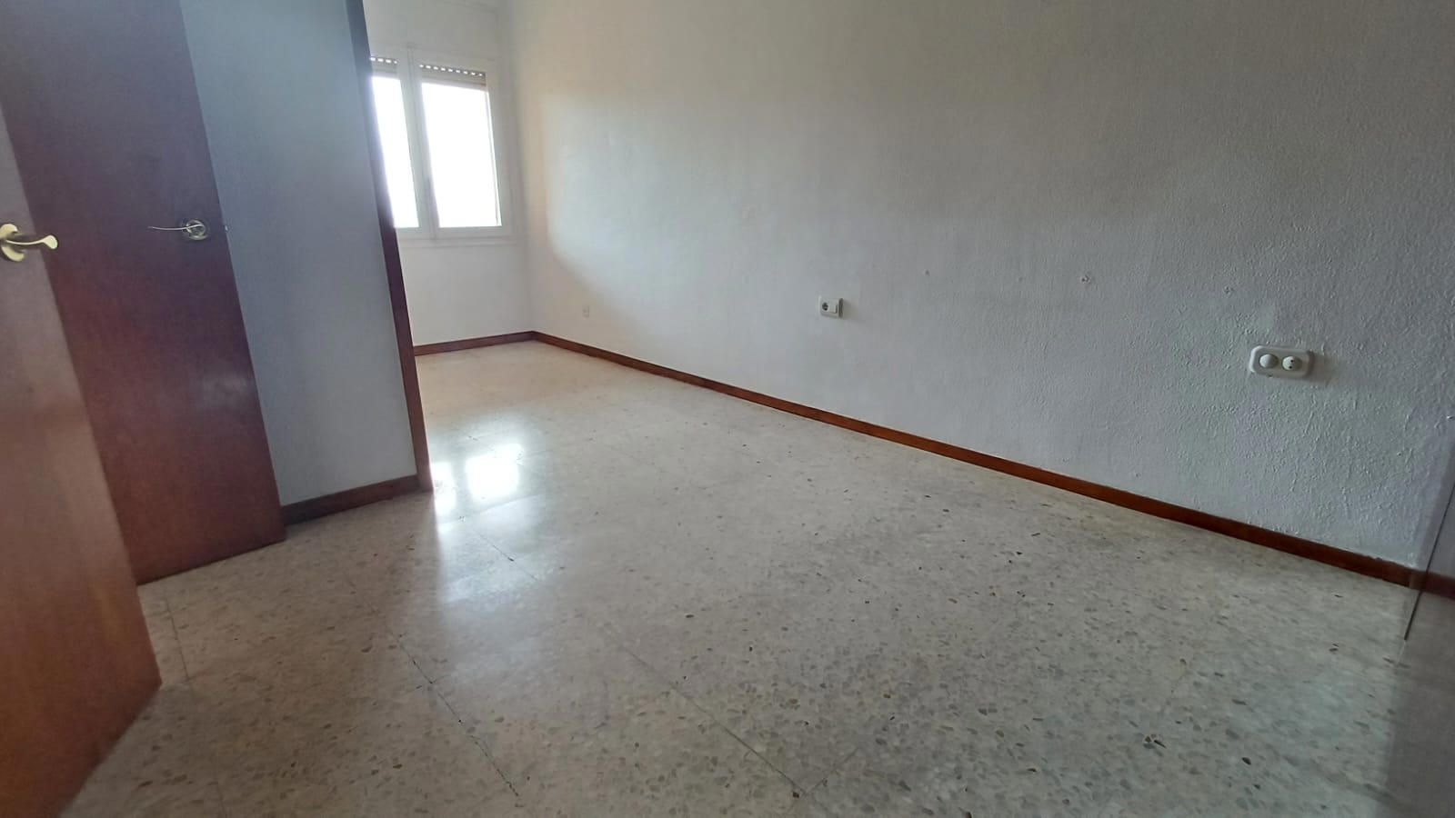 ¡ÁTICO DE 4 HABITACIONES EN PLENO CENTRO! ¡LUZ Y UBICACIÓN PRIVILEGIADA! - Foto 15
