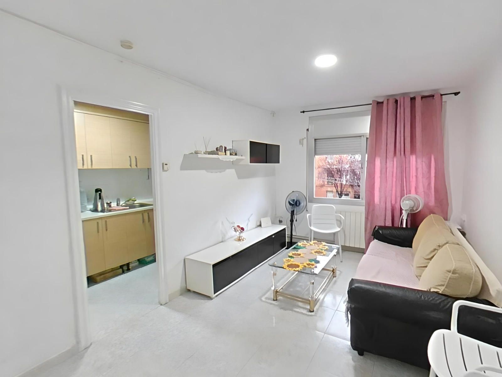 Flat for sale Sabadell, Barcelona. Ref: 3189. IGLOO by exes centre ( antes, abans expofinques exes sabadell centre )