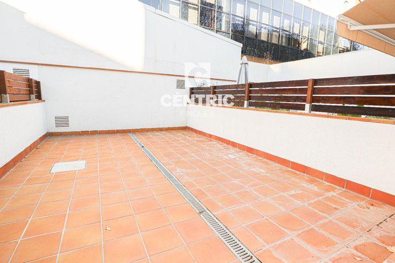 Piso de alquiler en planta baja con patio de 20m². | Ref: 1413