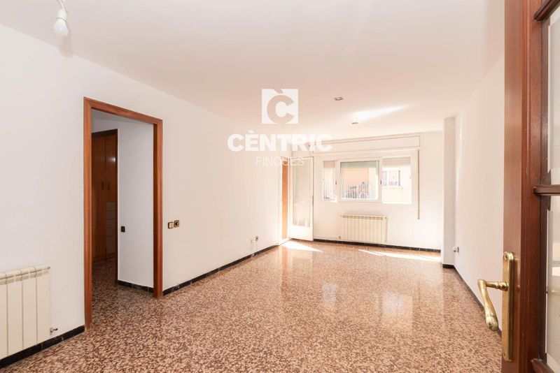 Piso en venta  en Terrassa, Barcelona . Ref: 2933. Centric Finques