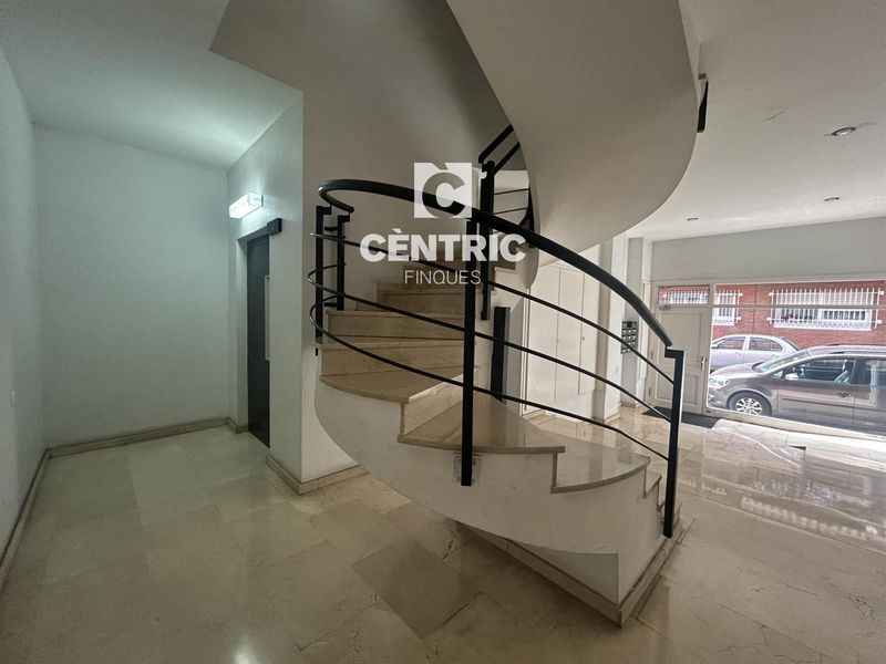 Flat for sale  in Sabadell, Barcelona . Ref: 3330. Centric Finques