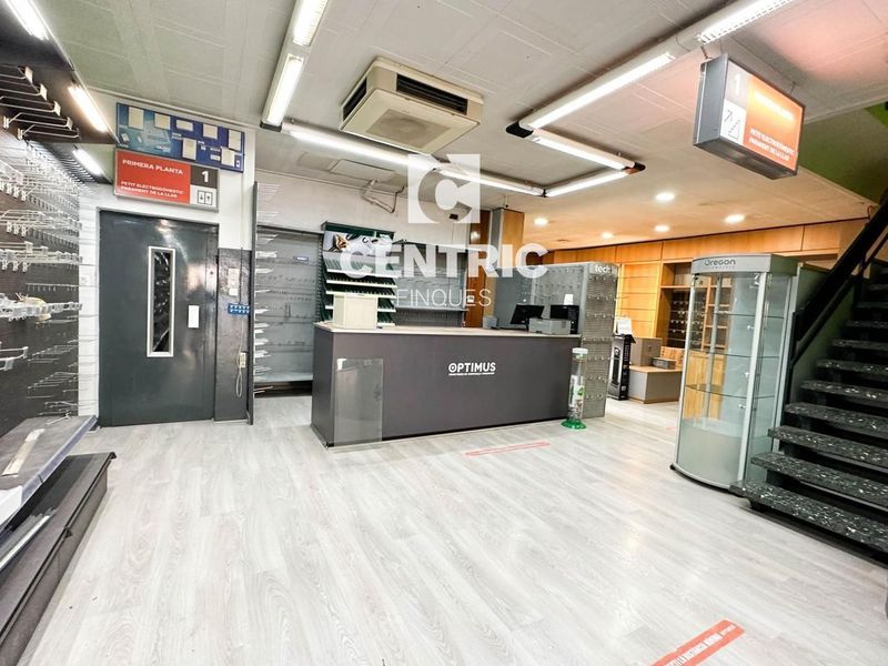Edificio Singular en venta  en Terrassa, Barcelona . Ref: 3376. Centric Finques