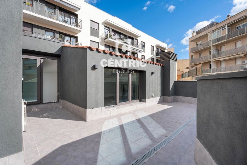 Adossat en venda  a Terrassa, Barcelona . Ref: 3399. Centric Finques