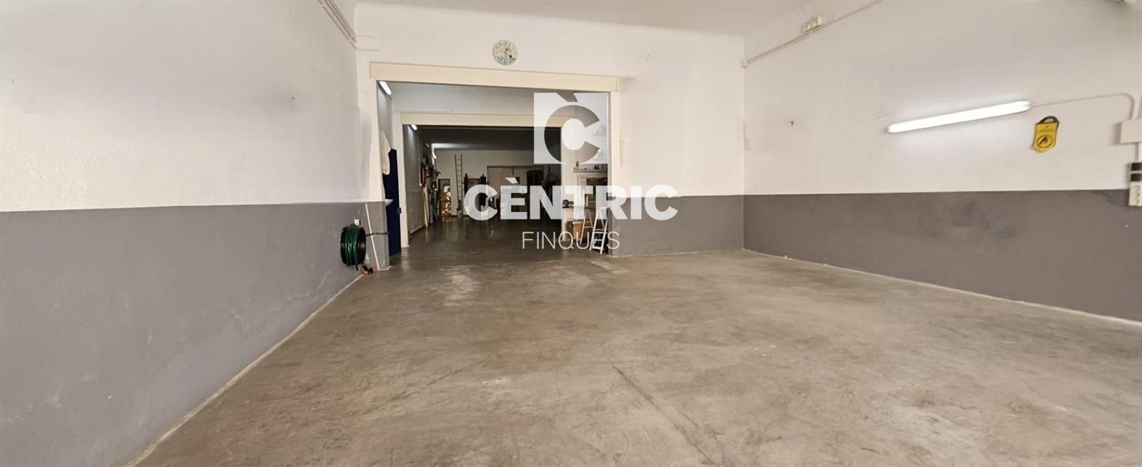 Singular Building for sale Terrassa, Barcelona. Ref: 3521. Centric Finques