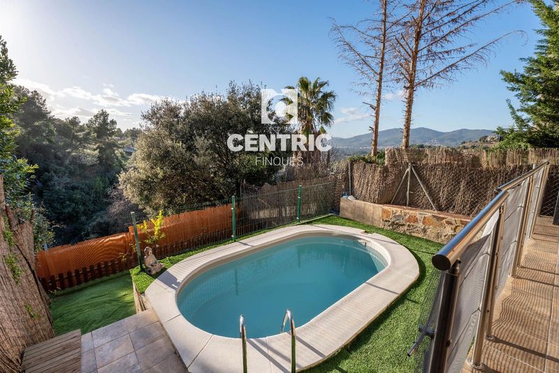 Detached villa for sale  in Terrassa, Barcelona . Ref: 3564. Centric Finques