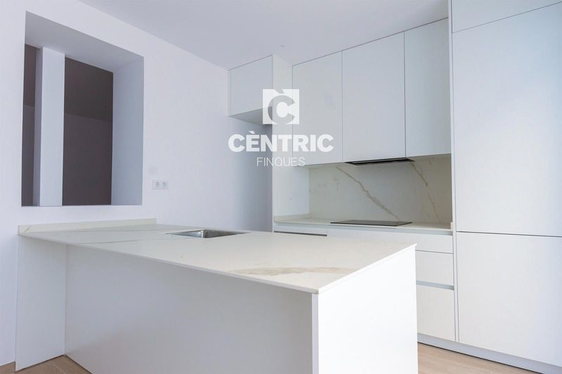 Townhouse for sale  in Terrassa, Barcelona . Ref: 3573. Centric Finques
