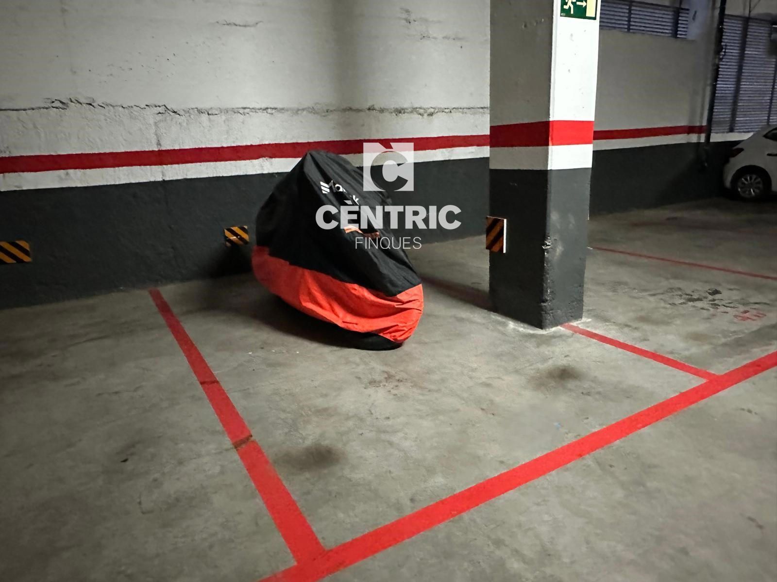Garaje en alquiler Terrassa, Barcelona. Ref: 3594. Centric Finques