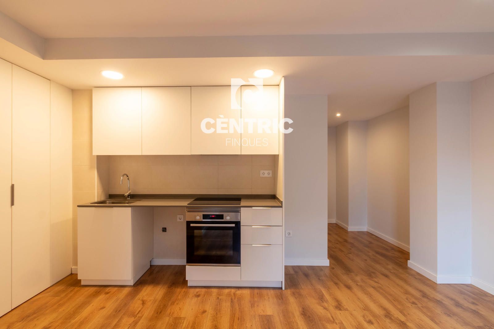 Piso de dos habitaciones en el Centro de Rubí - Foto 2