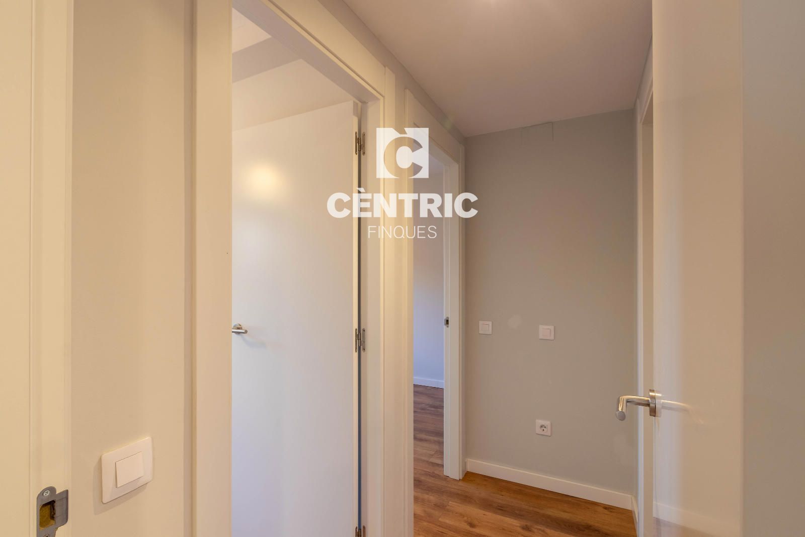 Piso de dos habitaciones en el Centro de Rubí - Foto 8