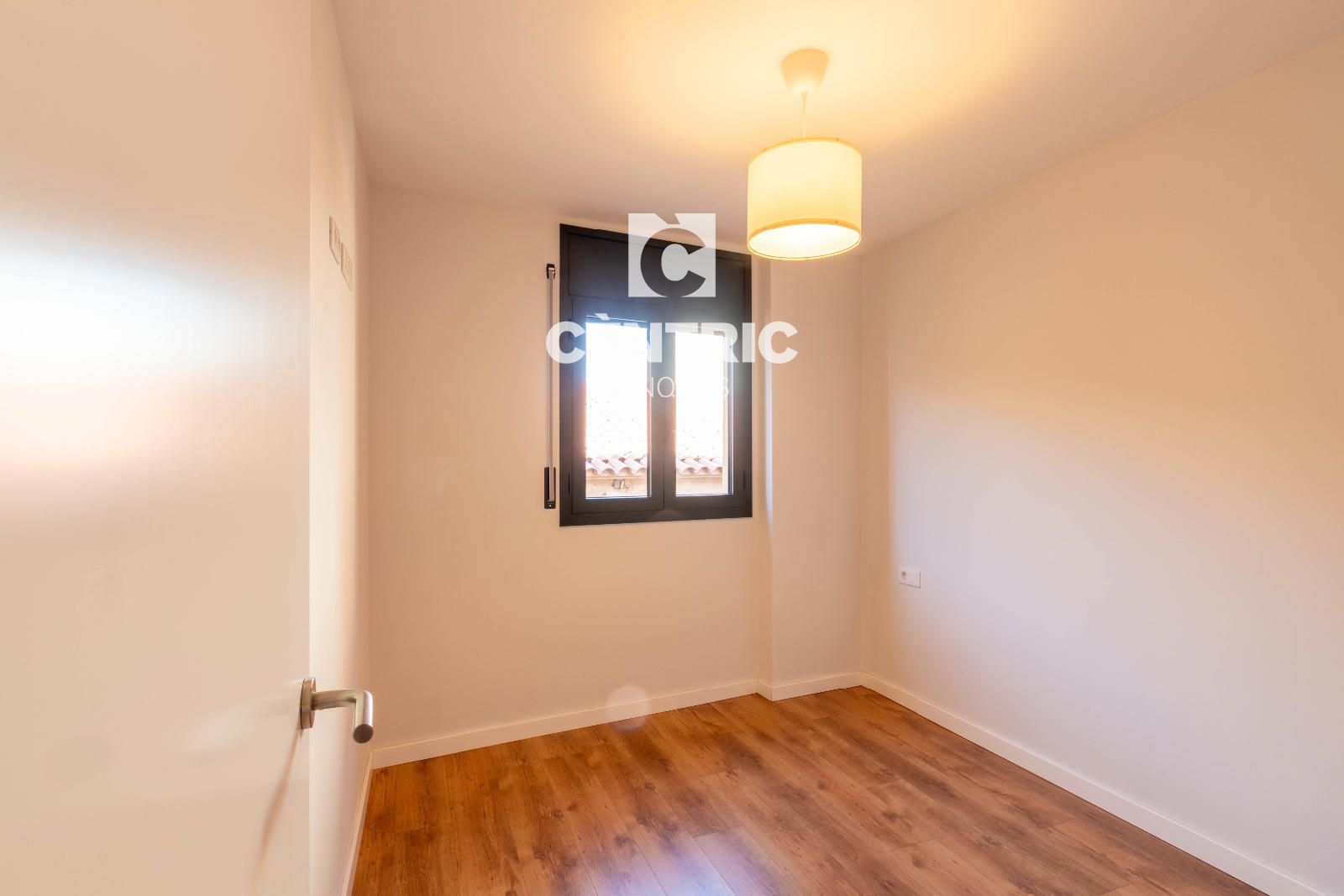 Piso de dos habitaciones en el Centro de Rubí - Foto 3