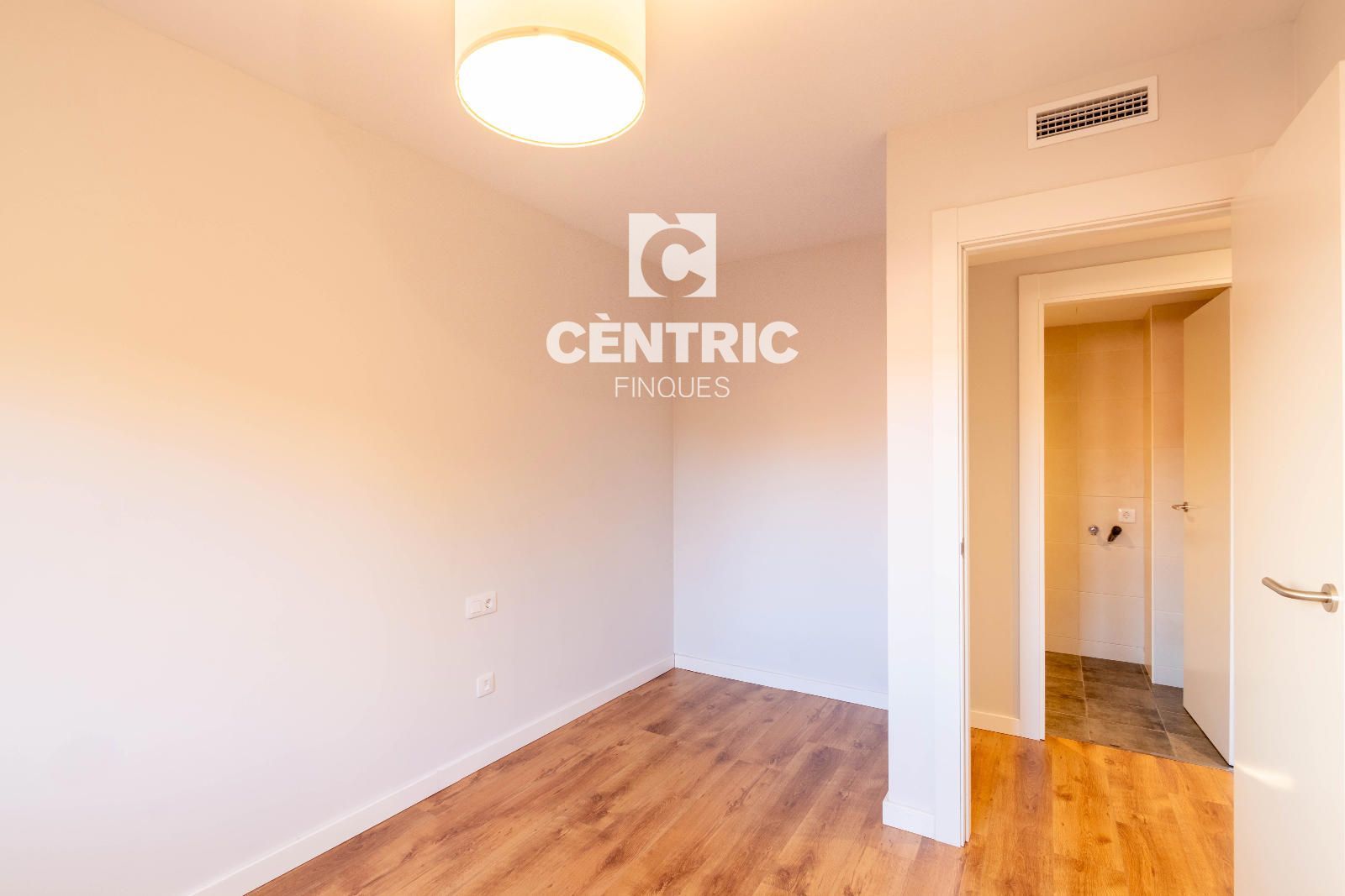 Piso de dos habitaciones en el Centro de Rubí - Foto 10